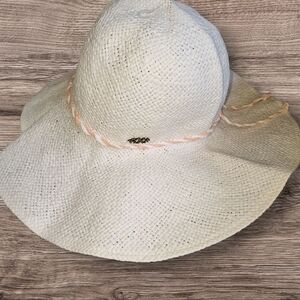 Roxy White Straw Hat with Pink Accent
